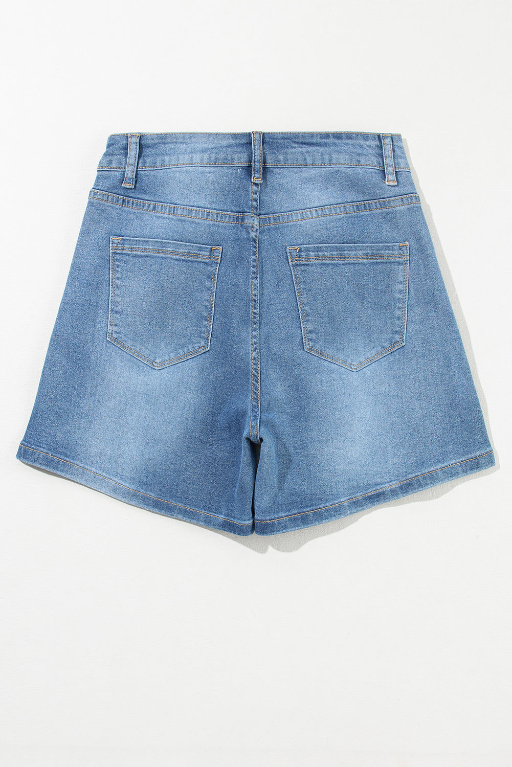 Ashleigh Blue Rhinestone Embellished Denim ShortsMaterial:55%Cotton+42%Viscose+3%Elastane

• Elevate your summer style with the shorts, featuring dazzling rhinestone embellishments that catch the light for a glamo