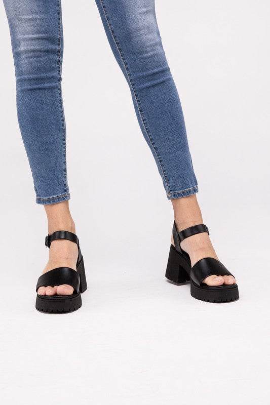 BOOMER-S Platform Heel SandalsIntroducing our Boomer-S Platform Heel Sandals with Ankle Straps, the perfect blend of style and comfort for your summer wardrobe. These sandals feature a trendy pla