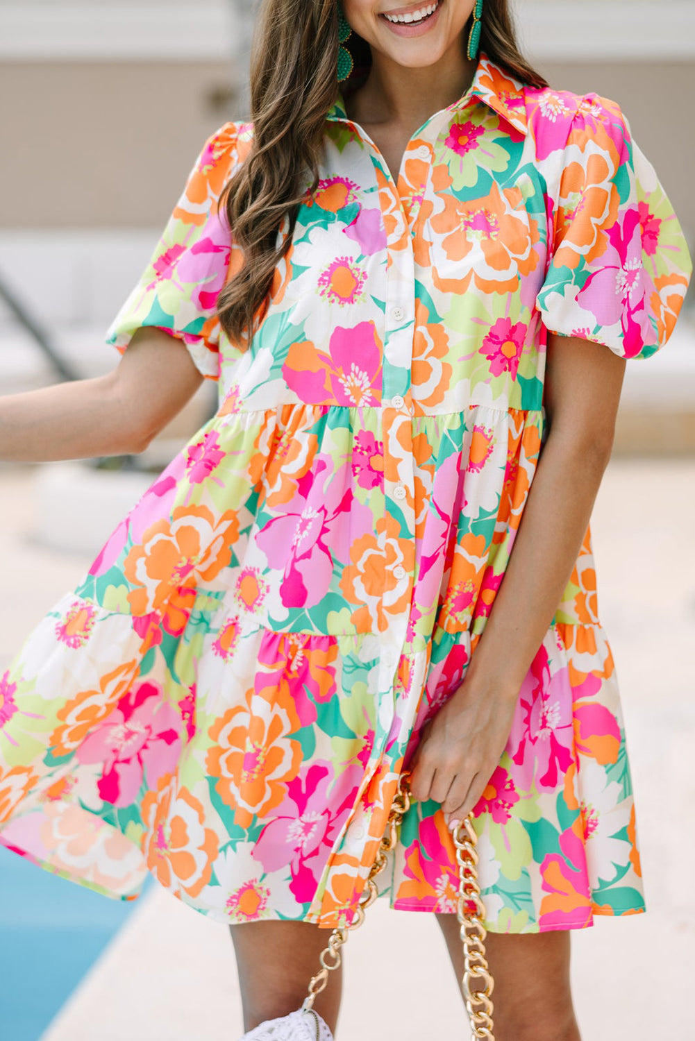 Green Floral Puff Sleeve Buttoned Babydoll DressMaterial:100%Polyester

• Enchant in the refreshing green hue of this dress, perfect for a whimsical summer look.
• Delicate floral prints cascade down the pleated