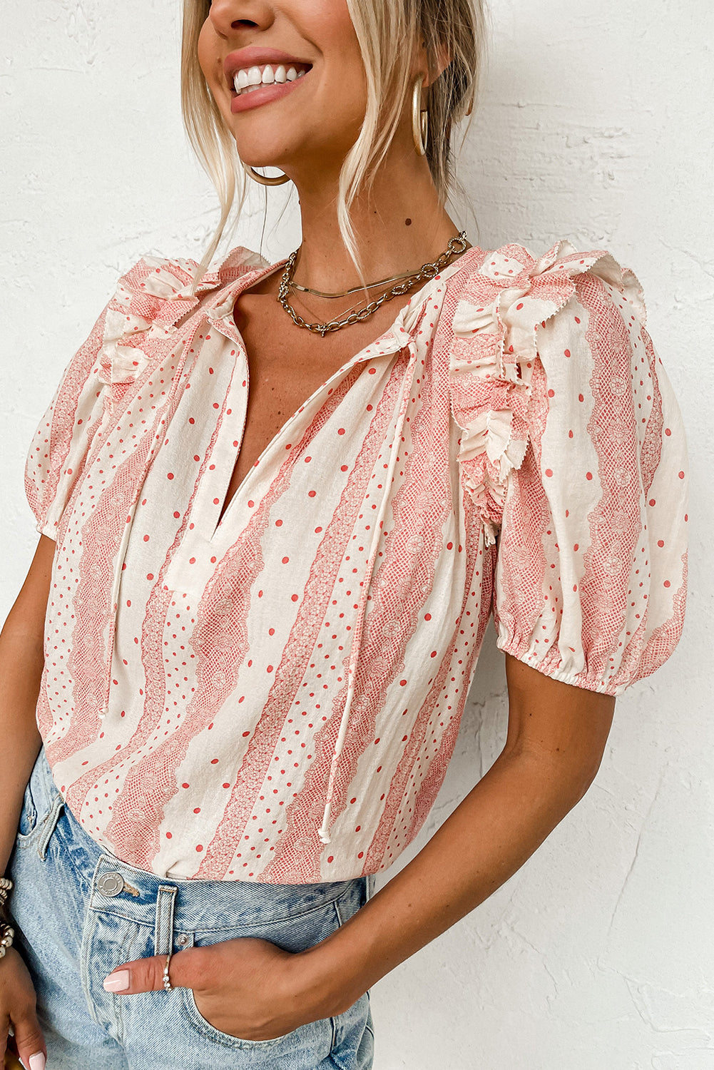 Red Frilled Short Puff Sleeve Mixed Print BlouseMaterial:100%Viscose



		You’ll look sweeter in this dotty print blouse
	
	
		It has a tie split neck, frilly decors, and short puff sleeves
	
	
		This cott