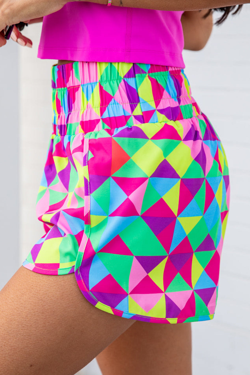 Pink Plaid Print High Waisted Athletic ShortsMaterial:100%Polyester



		Look and feel your best during your next workout with these Plaid High Waisted Athletic Shorts
	
	
		The bold plaid print adds a tou