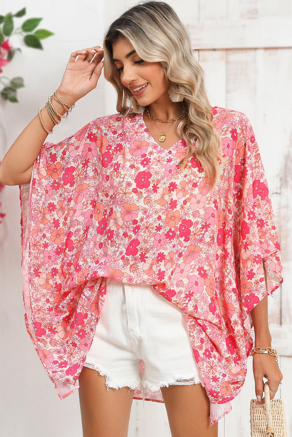 Pink Boho Floral Print V Neck Oversized BlouseMaterial:100%Polyester



		This oversized blouse is not only cool and comfortable but also suitable for any figure, making it a versatile choice for various body 