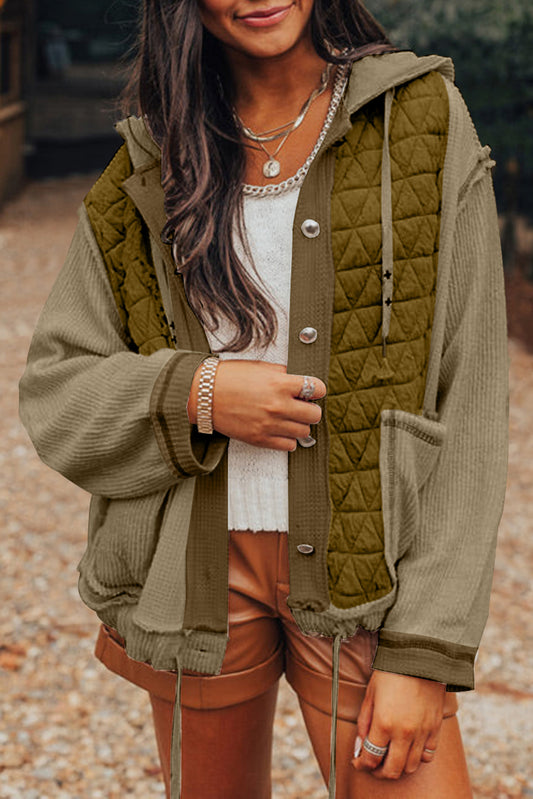 Jungle Green Quilted Textured Patchwork Hooded JacketMaterial:95%Polyester+5%Elastane

• Crafted in a soothing beige hue, this hooded jacket exudes casual charm, perfect for everyday wear.
• Featuring intricate patch