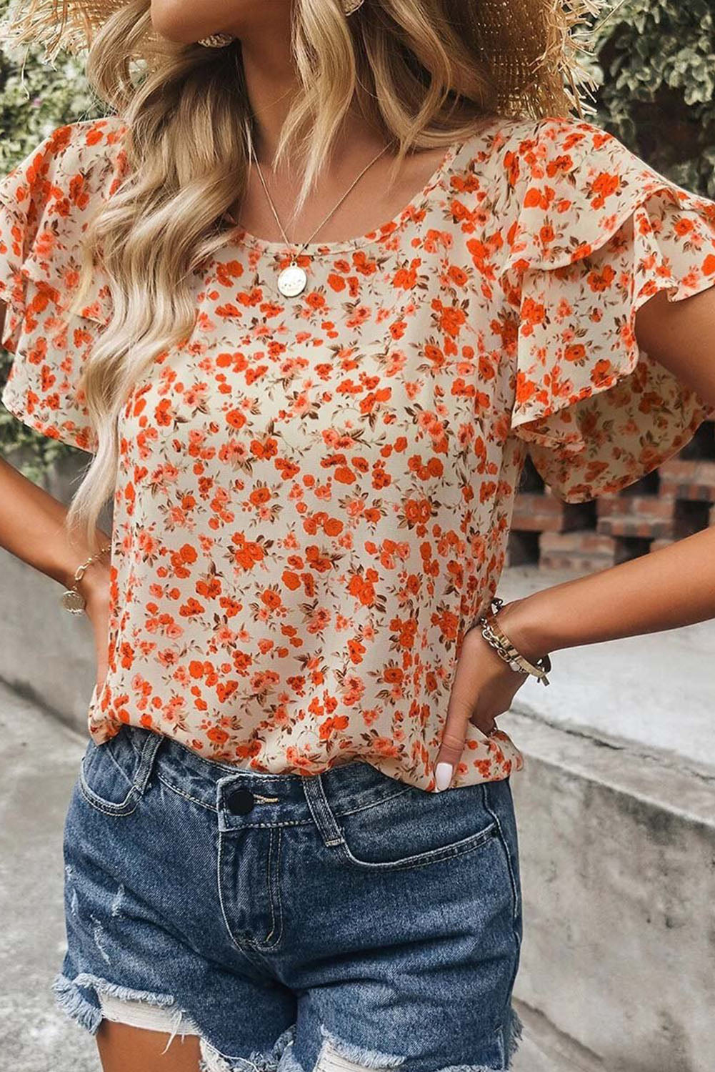 Orange Floral Tiered Flutter Sleeve BlouseMaterial:100%Polyester



		Featuring flowy flutter sleeves that add a touch of femininity to any outfit.
	
	
		Elevate your wardrobe with this stunning tiered 