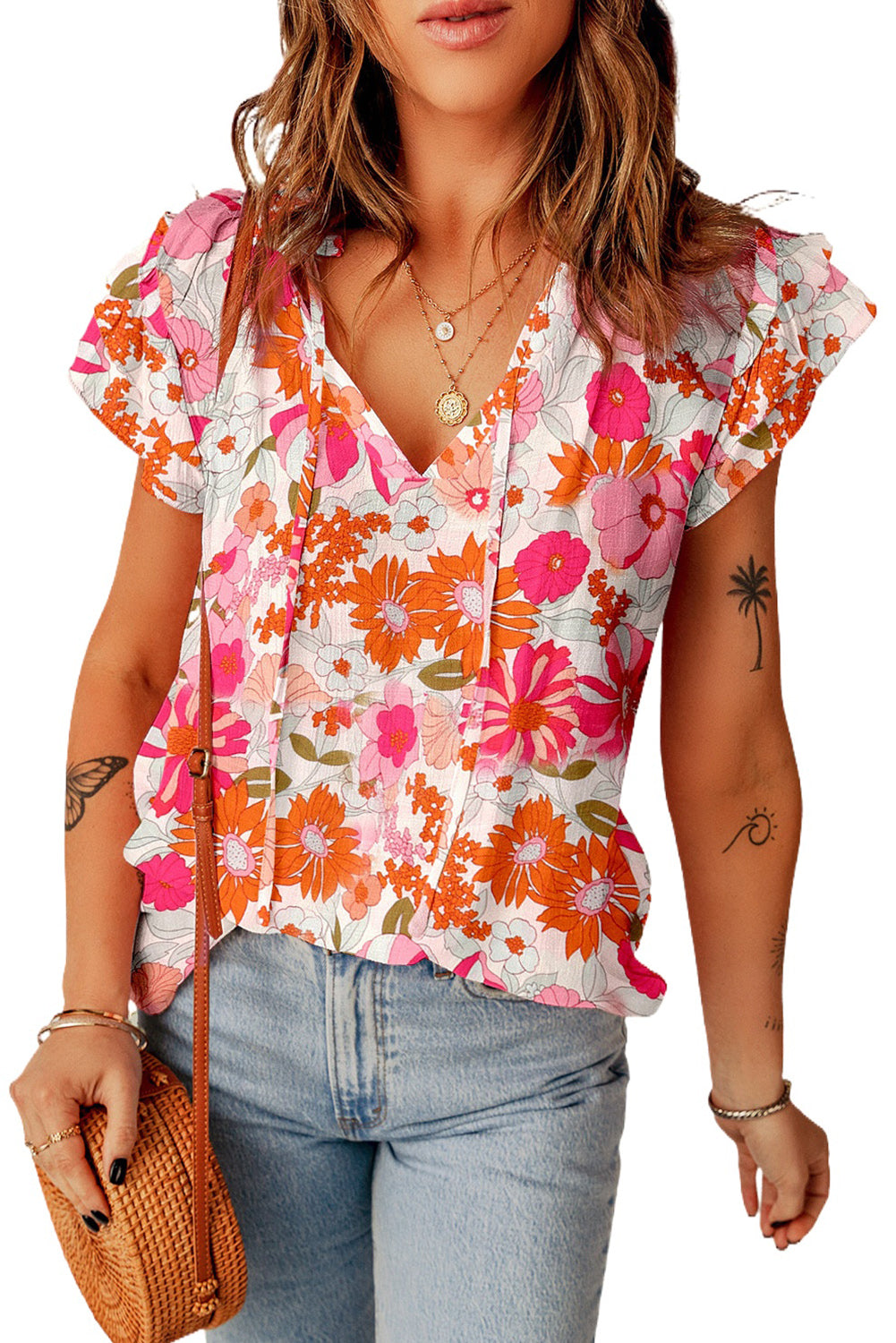 Multicolor Floral Print Ruffled Sleeve Split V Neck Peasant TopMaterial:100%Viscose



		•Perfect for boutiques and retailers.
	
	
		•Easy to wear and comfortable.
	
	
		•Features a trendy and stylish design.
	
	
		•I