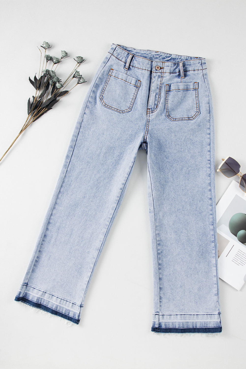 Beau Blue Acid Washed Contrast Hem Pocketed Cropped JeansMaterial:55%Cotton+42%Viscose+3%Elastane




		Straight legs and cropped length for a modern silhouette
	
	
		Contrast edge detailing adds a touch of flair
	
