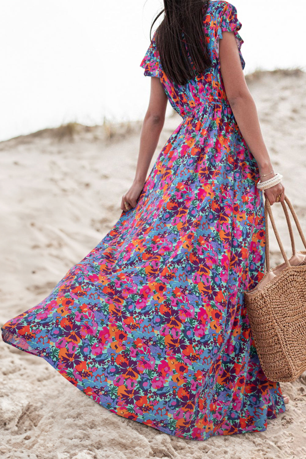 Blue Boho Floral Print V Neck Wrap Split Maxi DressMaterial:100%Viscose



		This high waist dress elongates the silhouette and creates a flattering hourglass shape
	
	
		The side slit adds a touch of allure and