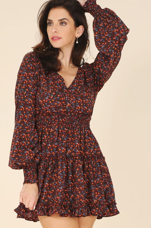 Ditsy floral mini dress- Ditsy floral mini dress- Pattern type : ditsy floral pattern- Neck line : V neck- Sleeve type : regular sleeves- Sleeve length : long sleeves- Stretch : no stretch