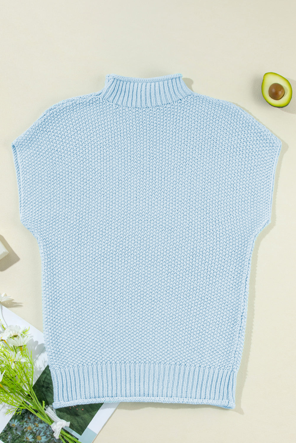 Iceland Blue Mock Neck Knitted Dolman TopMaterial:60%Cotton+40%Acrylic


 Size Chart (CM)



Sizes 



Bust
 



Hem_Width
 



Shoulder
 



Sleeve_Length
 



Length
 





Relax
 



Relax
 



Relax
 