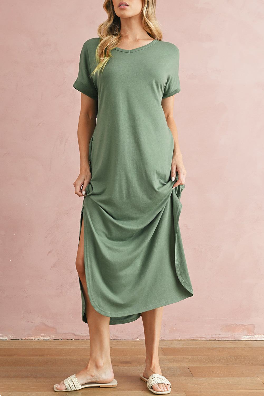 Grass Green Solid Color Hidden Pocket V Neck Slit Maxi DressMaterial:65%Polyester+30%Viscose+5%Elastane



		The maxi dress is a versatile and stylish piece that combines simplicity with functionality.
	
	
		This dress f