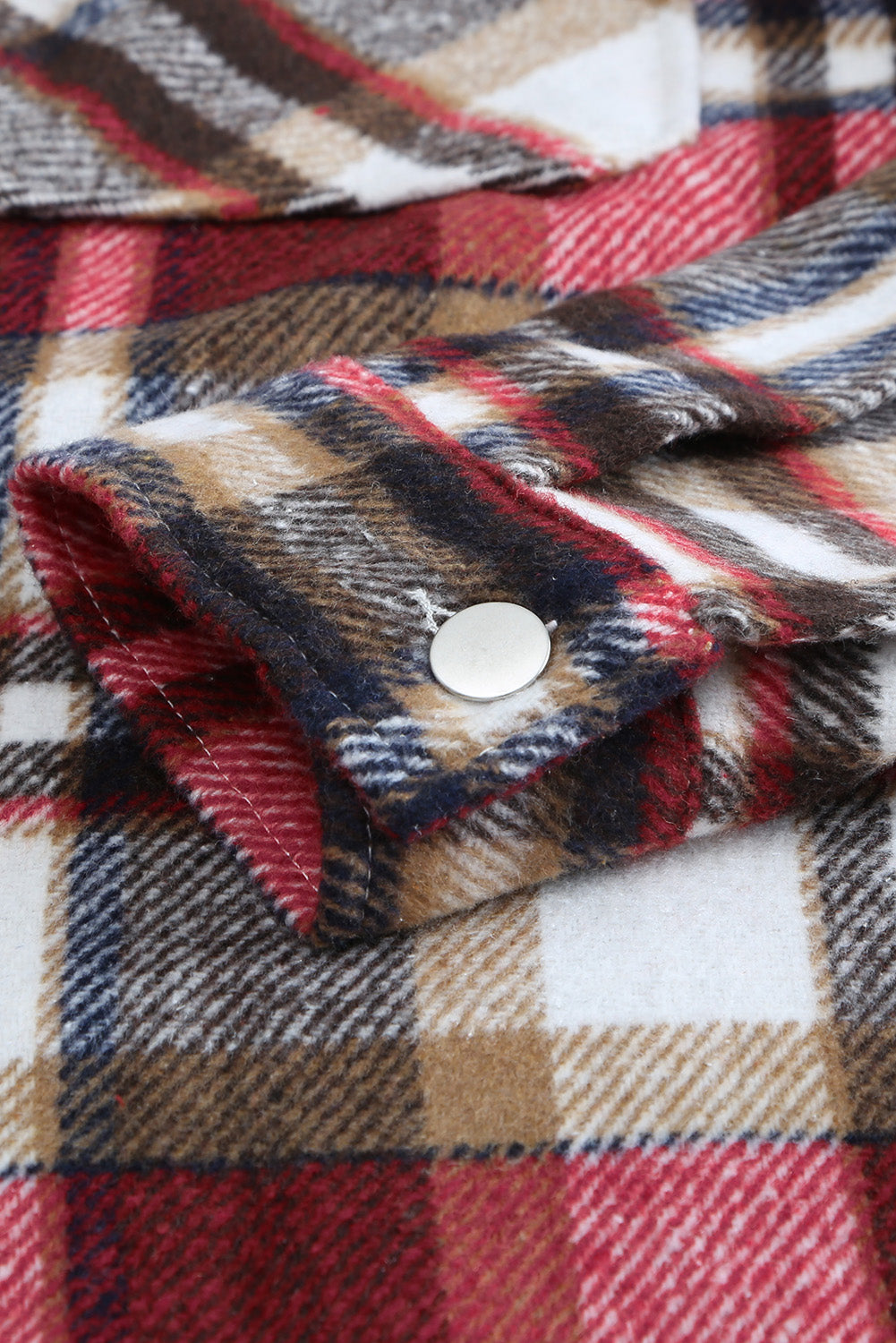 Khaki Plaid Print Casual Button Up Pocket ShacketMaterial:100%Polyester



		Sweet yet rugged plaid details adorn this cozy shirt
	
	
		Designed with a button front, long sleeves, large front pockets &amp; an 