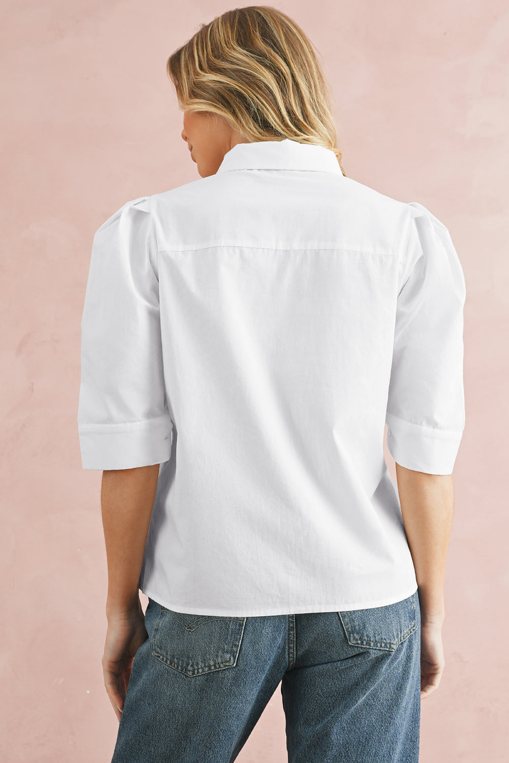 White Solid Color Button Up Puff Sleeve ShirtMaterial:100%Cotton



		Elevate your wardrobe with our shirt, crafted from a crisp and versatile fabric that offers a timeless appeal.
	
	
		This shirt feature