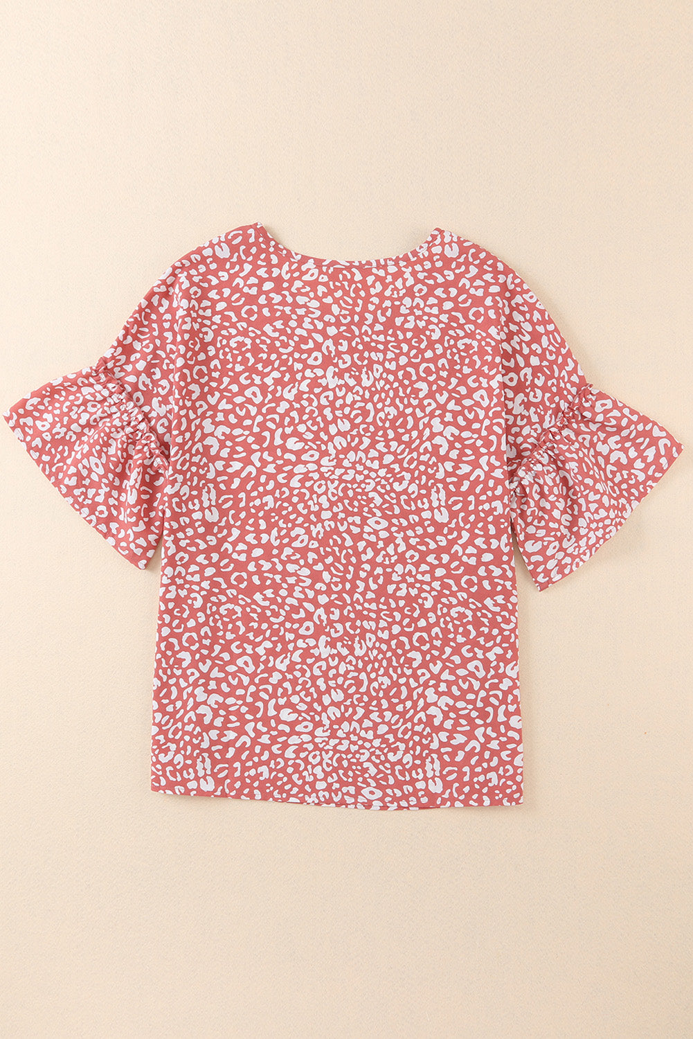 Pink Leopard Print Casual Flounce Sleeve Blouse for WomenMaterial:100%Polyester



		•A stylish, trendy way to add a touch of animal print to your wardrobe.
	
	
		•The flounce sleeves add a playful touch to a classic 