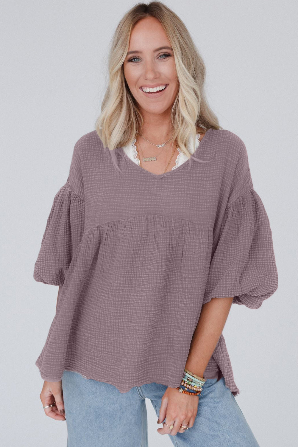 Gray Textured V Neck Bubble Sleeve Flared TopMaterial:100%Cotton



		You may regret missing out on such a lovely top
	
	
		V-neck, playful puffy sleeves, and casual fit have always been popular
	
	
		T