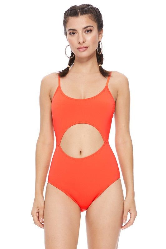 SOLID CUTOUT ONE PIECE SWIMSUITSolid over the shoulder one piece swimsuit with removable pads, adjustable shoulder straps, and cutouts at front. Super soft microfiber materials, stretch fit.
Style