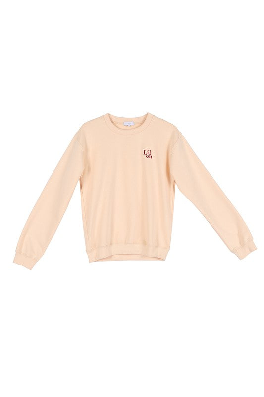 Cream sweat shirt with embo- Cream sweat shirt with logo embroidery, soft handfeel with peach finish, rib binding at neck and cuff- Pattern type : solid- Neck line : round neck- Sleeve type : 