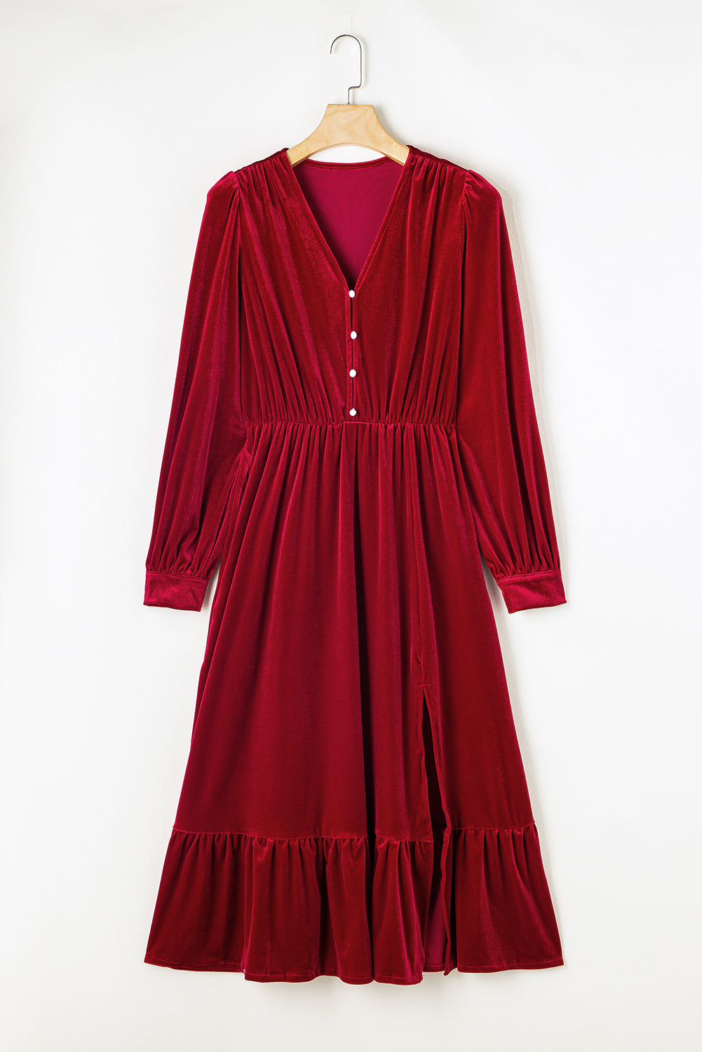 Racing Red Velvet Buttoned Puff Sleeve V Neck Split Midi DressMaterial:95%Polyester+5%Elastane

• This midi dress features a flattering V-neck and elegant puff sleeves, perfect for making a bold fashion statement.
• Embrace t