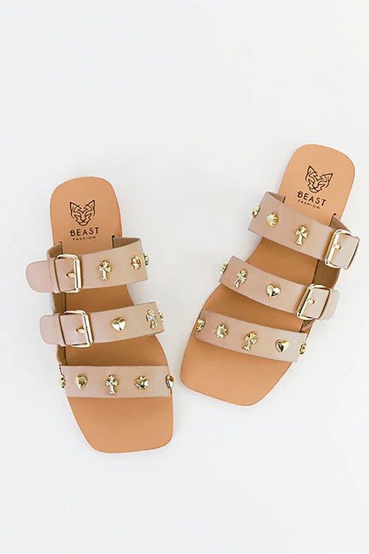 D-LANA-02-STUDED, FLAT, SANDALSDOUBLE BUCKLE STUDED FLAT SANDALS-Studs-Flat Sandals
Style: Casusl, Sandals
Embellishment: STUDED
Length: Flats
Closure: Slip On
Heel Height: Flats
Made In: CHINAMat