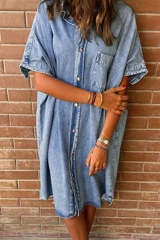 Light Blue Vintage Wash Loose Denim Shirt DressMaterial:100%Cotton



		The midi denim dress exudes a timeless and retro charm, perfect for those who appreciate a classic and effortless style.
	
	
		Made fro