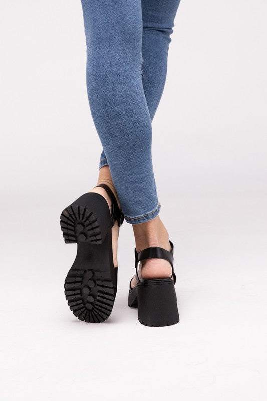 BOOMER-S Platform Heel SandalsIntroducing our Boomer-S Platform Heel Sandals with Ankle Straps, the perfect blend of style and comfort for your summer wardrobe. These sandals feature a trendy pla