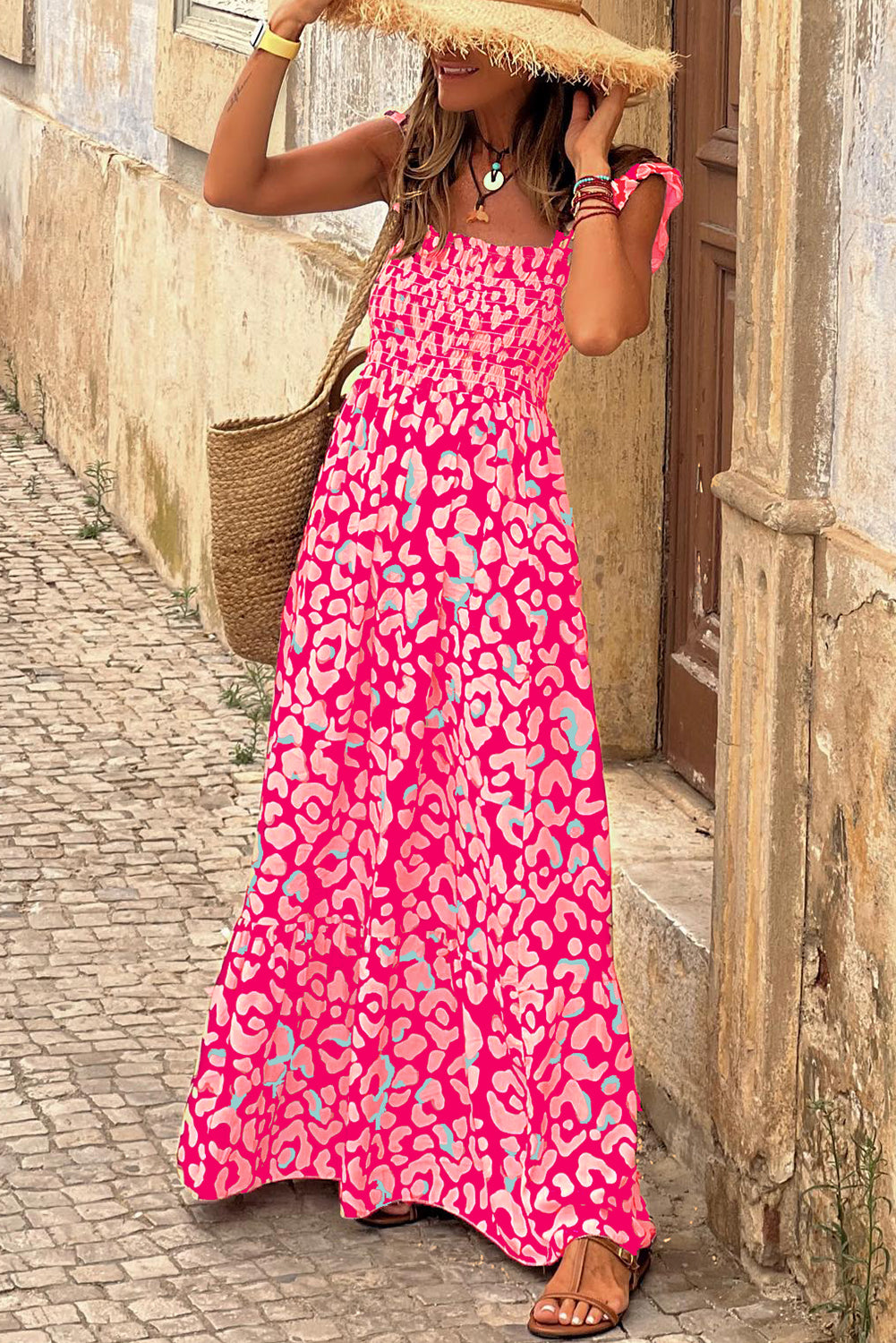 Rose Leopard Ruffle Straps Smocked High Waist Maxi DressMaterial:80%Viscose+20%Polyamide



		This dress with print is a fashionable choice for any occasion
	
	
		Its leopard print adds a trendy touch while the ruffl