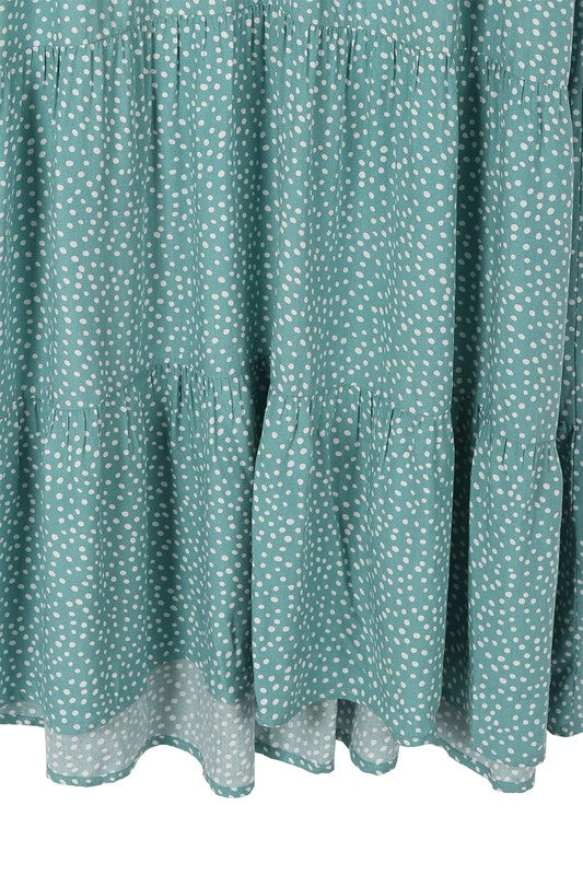 SL V neck tier dress*Deep V-neckline turquoise tiered dress*Pattern type : polka dot print *Neck line : V neck*Sleeve length : sleeveless*Stretch : no stretch*Sheer : not lined, but not