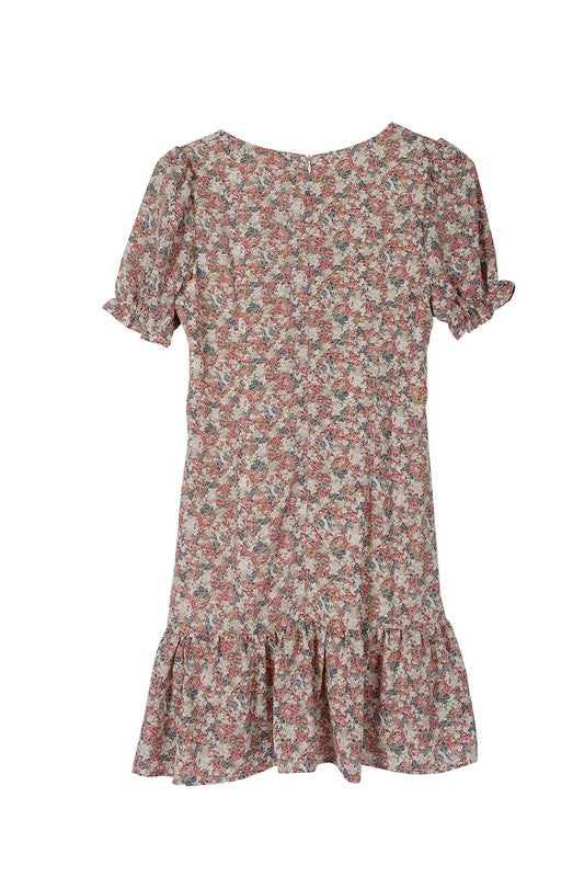 SS center shirred V neck dress*Girl's brunch shirred V-neck flirty sleeve mini dress*Pattern type : floral print*Neck line : V neck*Sleeve type : puff sleeves*Sleeve length : short sleeves*Stretc