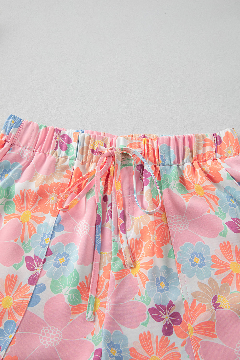 Pink Pockets Lace-up Elastic Waist Floral Shorts