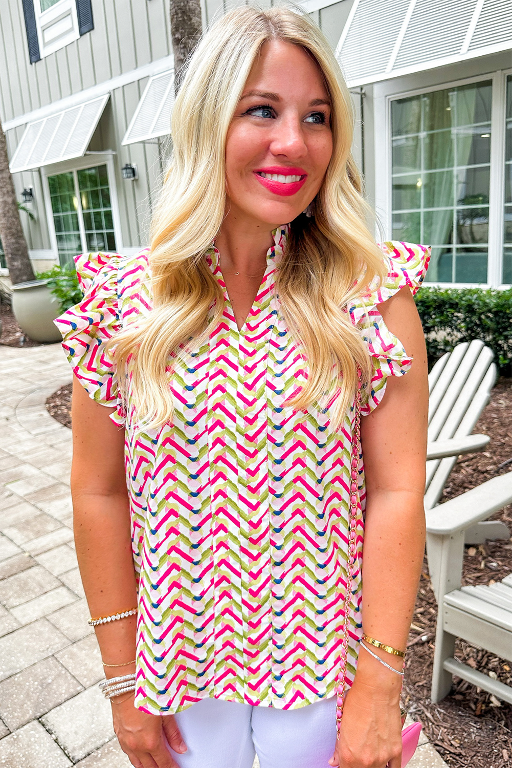 Multicolor Chevron Print Frill V Neck Ruffle BlouseMaterial:100%Polyester



		Be a style icon in this printed blouse
	
	
		This stylish top is featured with chevron print all over
	
	
		It has a ruffled notc