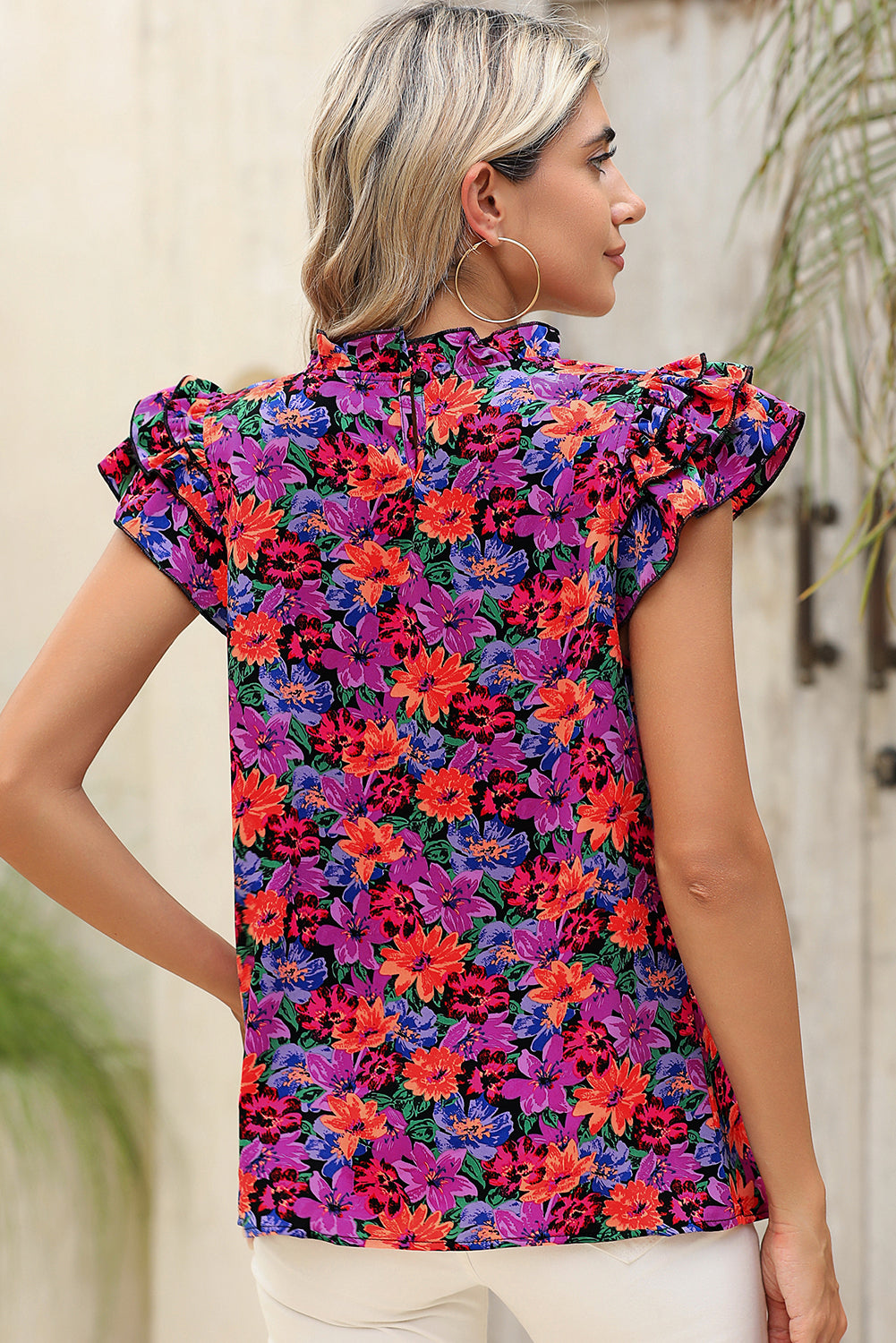 Multicolor Boho Floral Print Ruffle Sleeve BlouseMaterial:100%Polyester



		The blouse features a vibrant and playful boho floral print, adding a touch of color and bohemian charm to your wardrobe.
	
	
		With