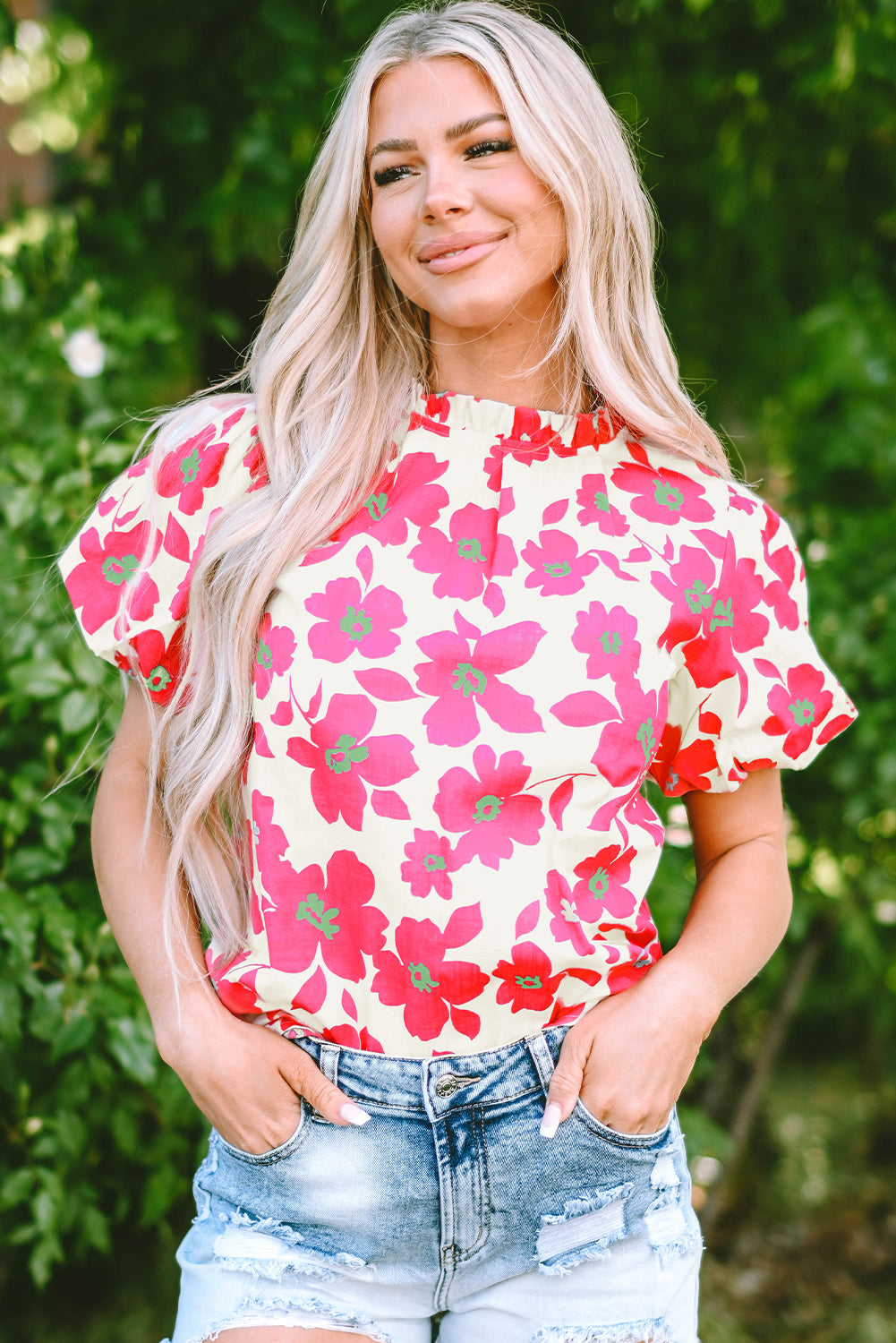 Beige Puff Sleeve Frill Neckline Floral BlouseMaterial:100%Cotton



		The blouse features a charming floral pattern and elegant frill neckline, adding a touch of romance to your outfit.
	
	
		Crafted from 