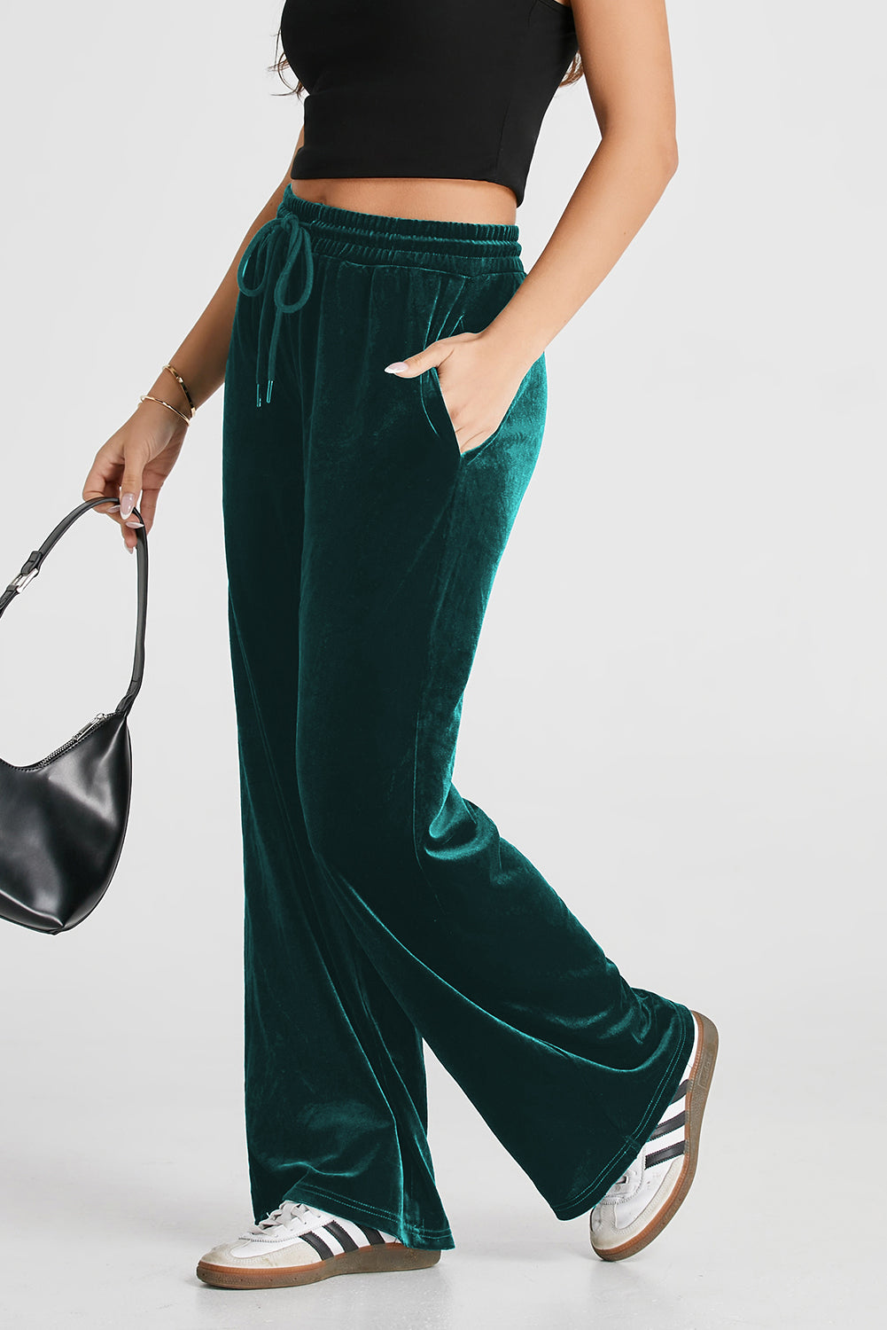 Burgundy Solid Drawstring Waist Wide Leg PantsMaterial:95%Polyester+5%Elastane

• Luxurious burgundy color adds a touch of sophistication to these wide-leg pants, suitable for both casual outings and formal eve