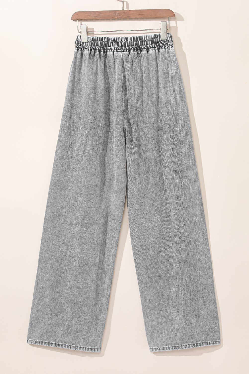 Medium Grey Drawstring Elastic Waist Wide Leg JeansMaterial:82%Cotton+10%Polyester+8%Viscose



		Discover the perfect combination of style and comfort with these wide-leg jeans. 
	
	
		Their relaxed and flowy s