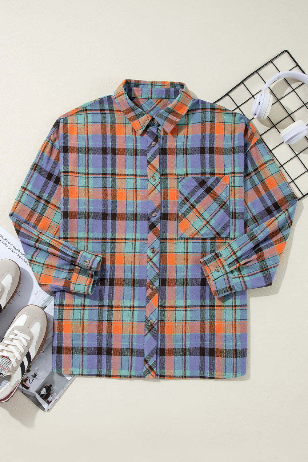 Red Plaid Print Drop Sleeve Loose ShirtMaterial:100%Cotton

• Add a touch of classic charm to your wardrobe with our shirt, featuring a stylish plaid pattern that effortlessly elevates any casual look.
