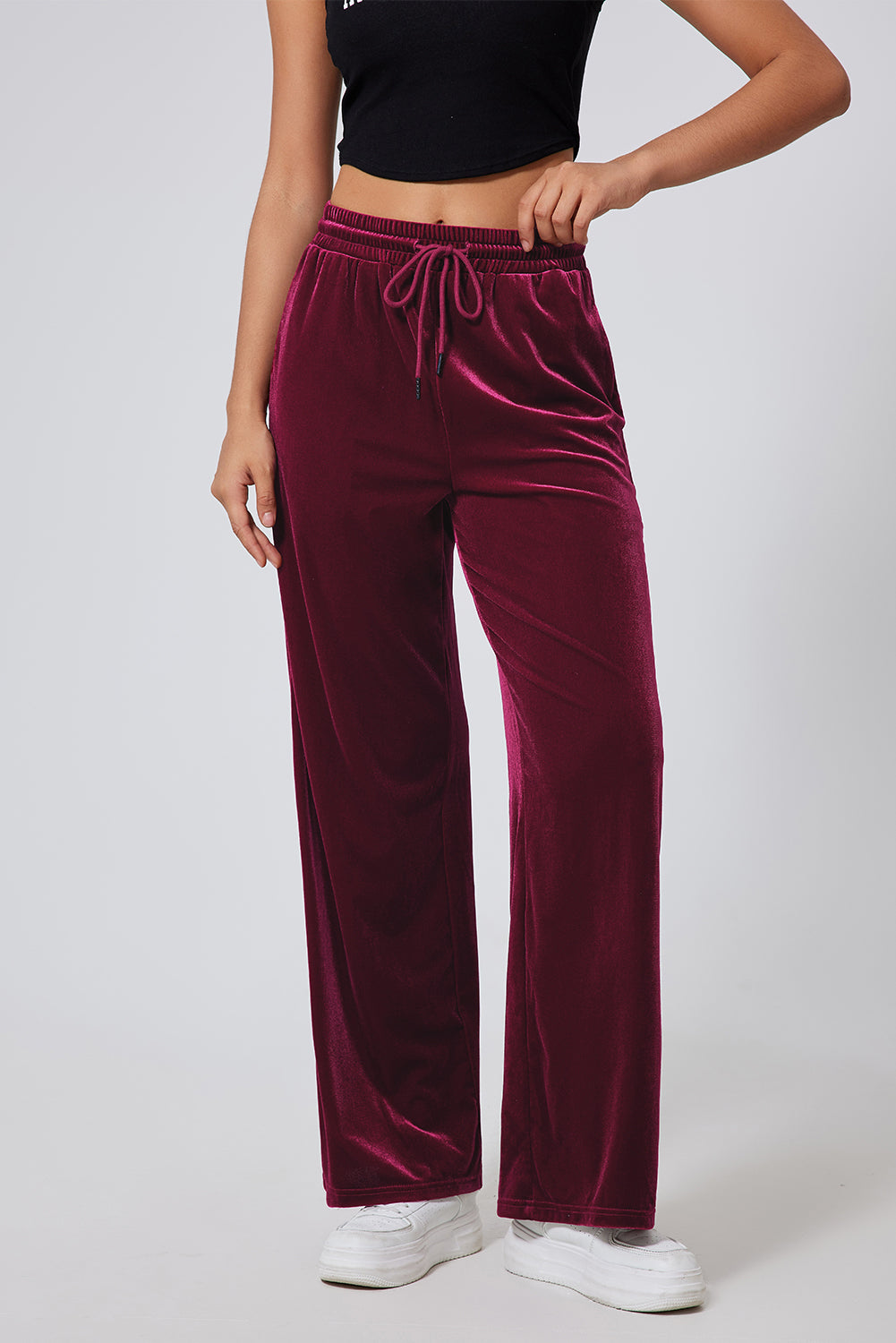 Burgundy Solid Drawstring Waist Wide Leg PantsMaterial:95%Polyester+5%Elastane

• Luxurious burgundy color adds a touch of sophistication to these wide-leg pants, suitable for both casual outings and formal eve