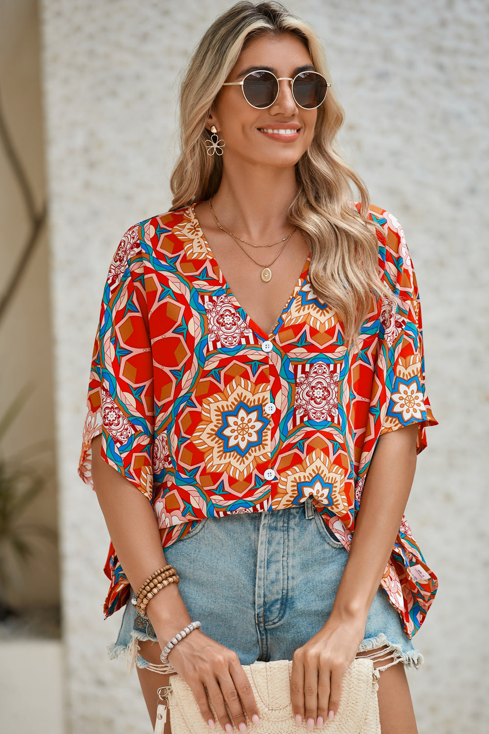 Red Floral Print V Neck Button Decor Batwing BlouseMaterial:100%Polyester



		Flowy floral top: Breezy and comfy with a V-neck and loose batwing sleeves.
	
	
		Button-up floral blouse: Features a flattering V-n