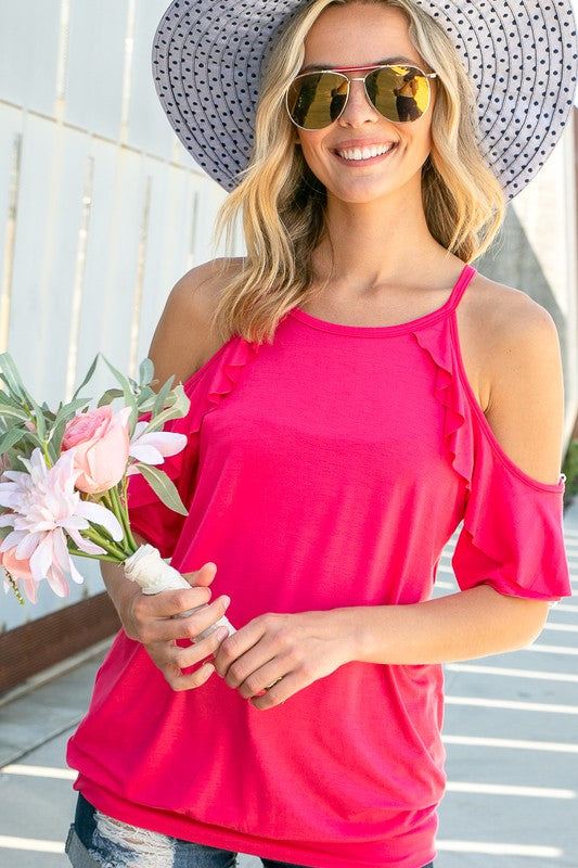 PLUS COLD SHOULDER RUFFLE SLEEVE TOPSOLID JERSEY COLD SHOULDER RUFFLED SHORT SLEEVE ROUND NECK BANDED BOTTOM PLUS TOP95% RAYON, 5% SPANDEX MADE IN USA
Style: Casual
Print / Pattern: SOLID 
Fit: Regular