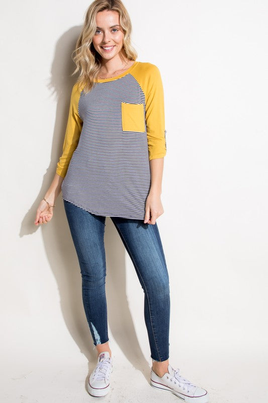 STRIPE SOLID ROLL UP SLEEVE TOPPIN STRIPE AND SOLID MIXED ROUND NECK POCKET ROLL OVER 3/4 SLEEVE TOP- MADE IN U.S.A.
Style: Casual
Print / Pattern: PIN STRIPE AND SOLID
Fit: Regular
Neck Line: ROU