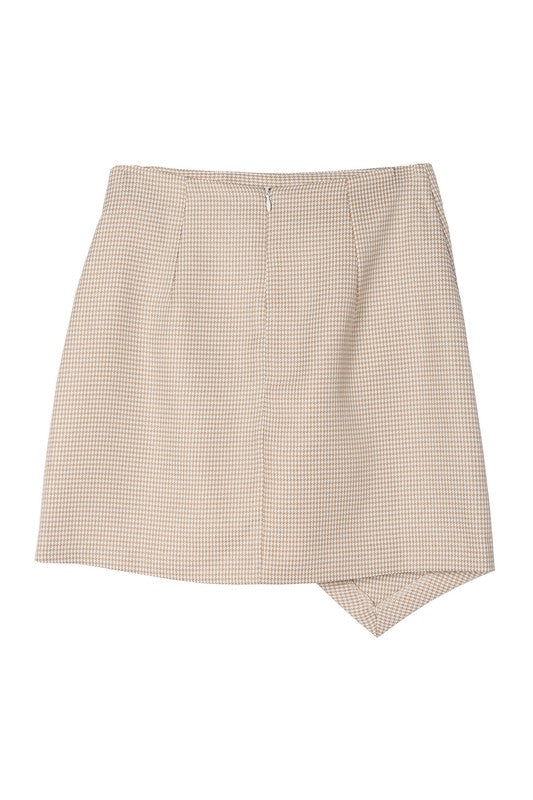 Hound tooth shirred wrap skirt- Hound tooth shirred wrap skirt- Pattern type : hound tooth pattern- Stretch : no stretch- Sheer : lined, no see through - Care instruction : machine wash cold, onl