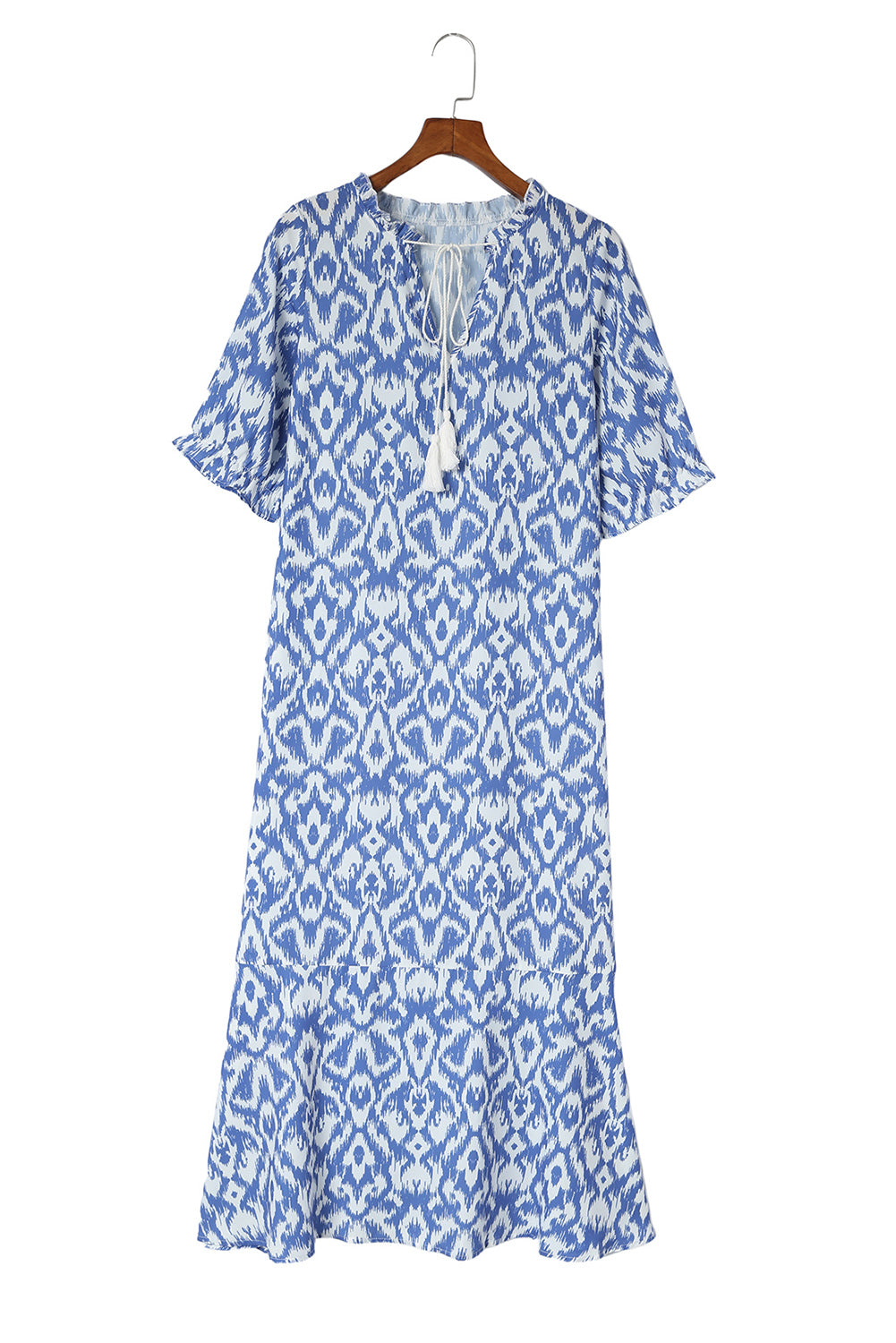 Sky Blue Geometric Print Casual V Neck Maxi DressMaterial:100%Polyester



		•Gorgeous and stylish dress in elegant blue with ruffle trim.
	
	
		•Features a split v-neck and a half-sleeve design that adds some