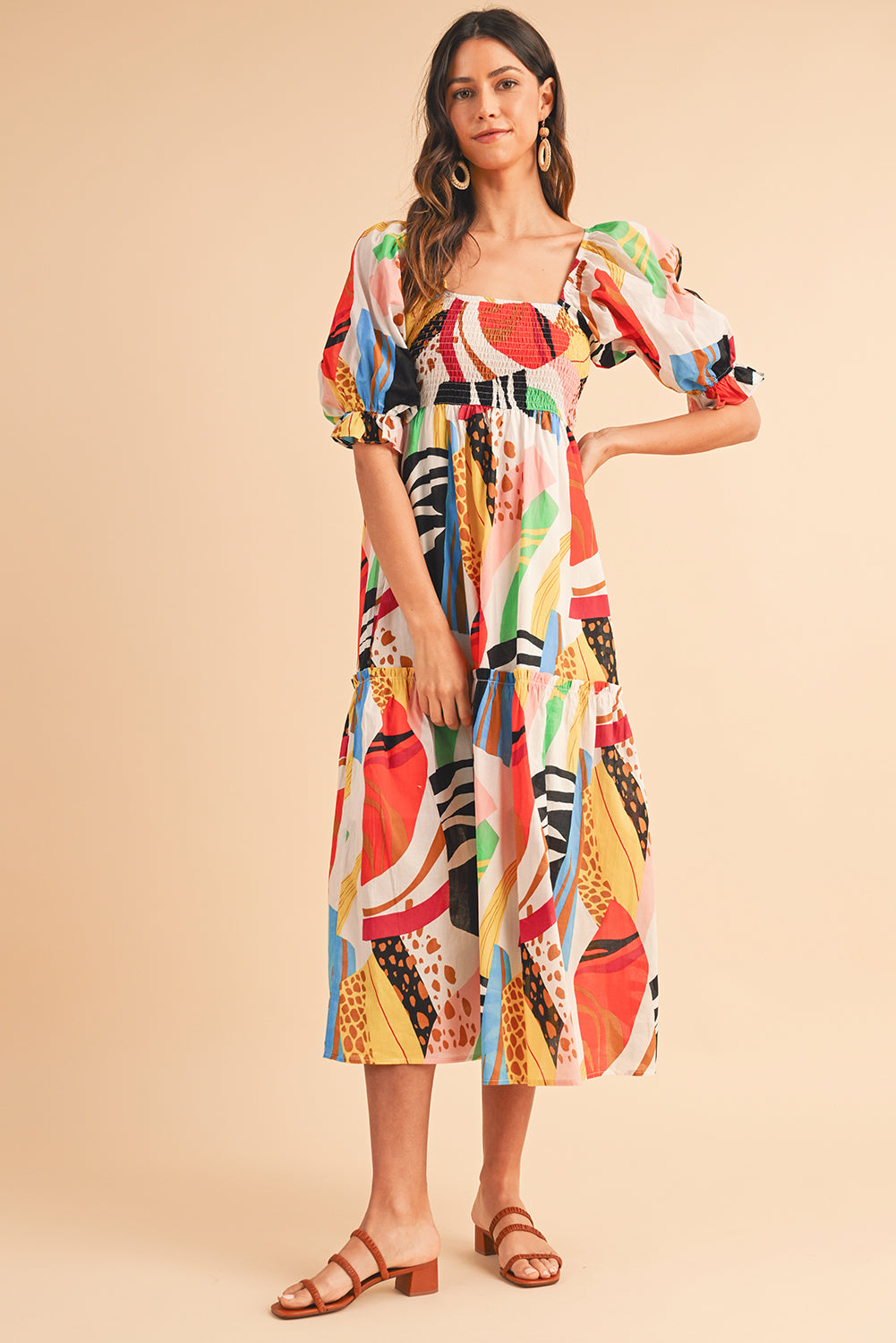 White Square Neck Smocked Abstract Print Boho Maxi DressMaterial:100%Cotton



		Eye-catching abstract print adds a boho-chic vibe to any outfit
	
	
		Smocked bodice for a flattering and comfortable fit
	
	
		Squa