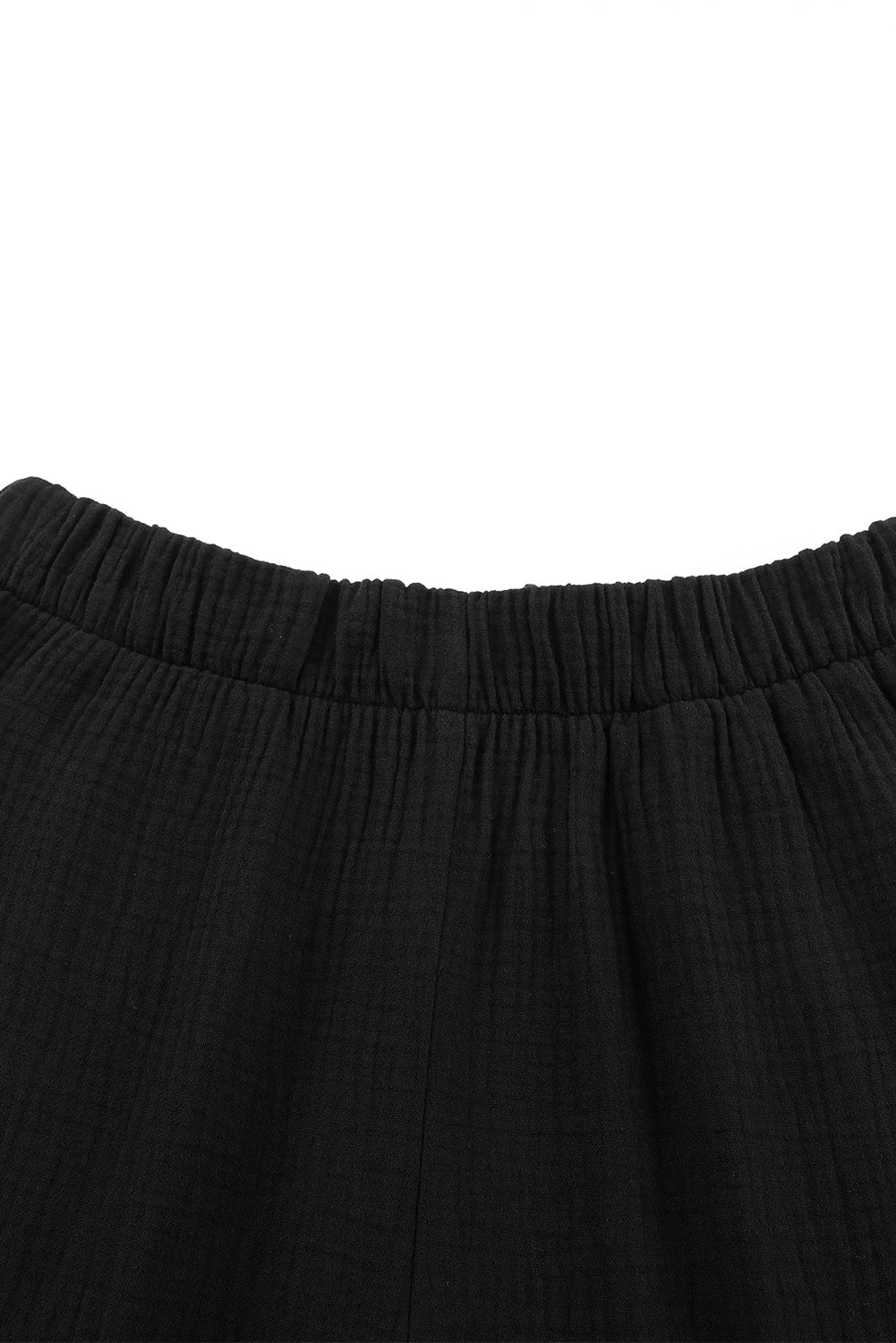 Black Plain Cotton Tiered Ruffle Flare High Waisted PantsMaterial:100%Cotton


	


		The vibrant green color adds a pop of color to your outfit, while the ruffle detailing brings a touch of femininity and flair.
	
	
