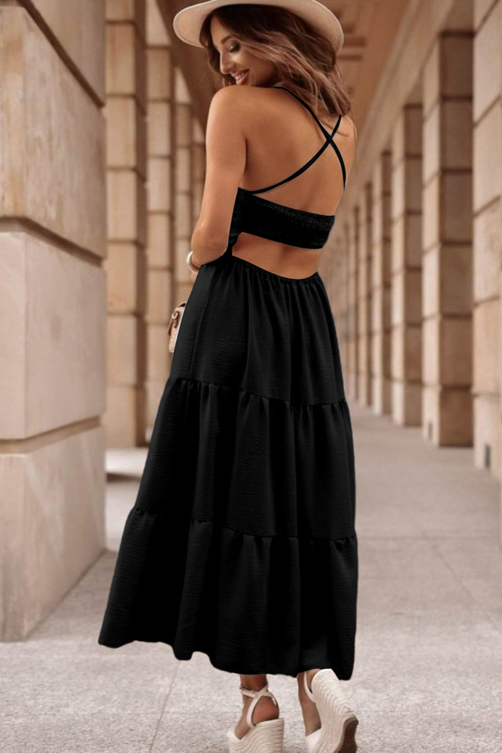 Black Crossover Backless Bodice Tiered Maxi DressMaterial:100%Polyester

• Exude elegance in this dress, featuring a striking square collar that adds a modern touch to the classic black hue.
• Embrace a chic and 