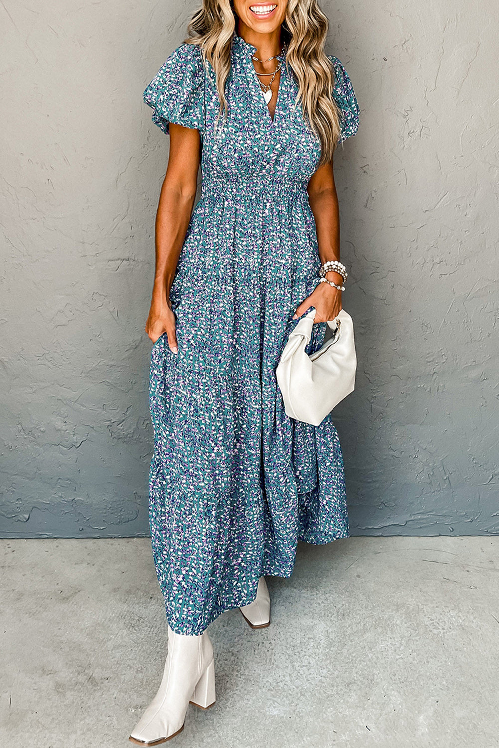 Blue Abstract Print Split V Neck Shirred High Waist Maxi DressMaterial:100%Viscose

• Embrace bohemian elegance with our dress, featuring a unique abstract pattern in shades of blue, perfect for a beach vacation or summer gath