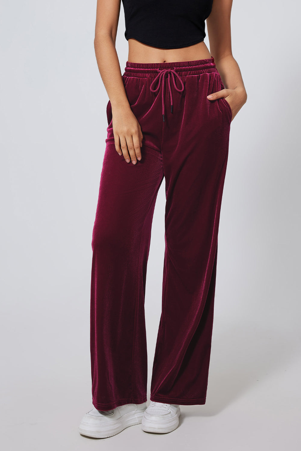 Burgundy Solid Drawstring Waist Wide Leg PantsMaterial:95%Polyester+5%Elastane

• Luxurious burgundy color adds a touch of sophistication to these wide-leg pants, suitable for both casual outings and formal eve