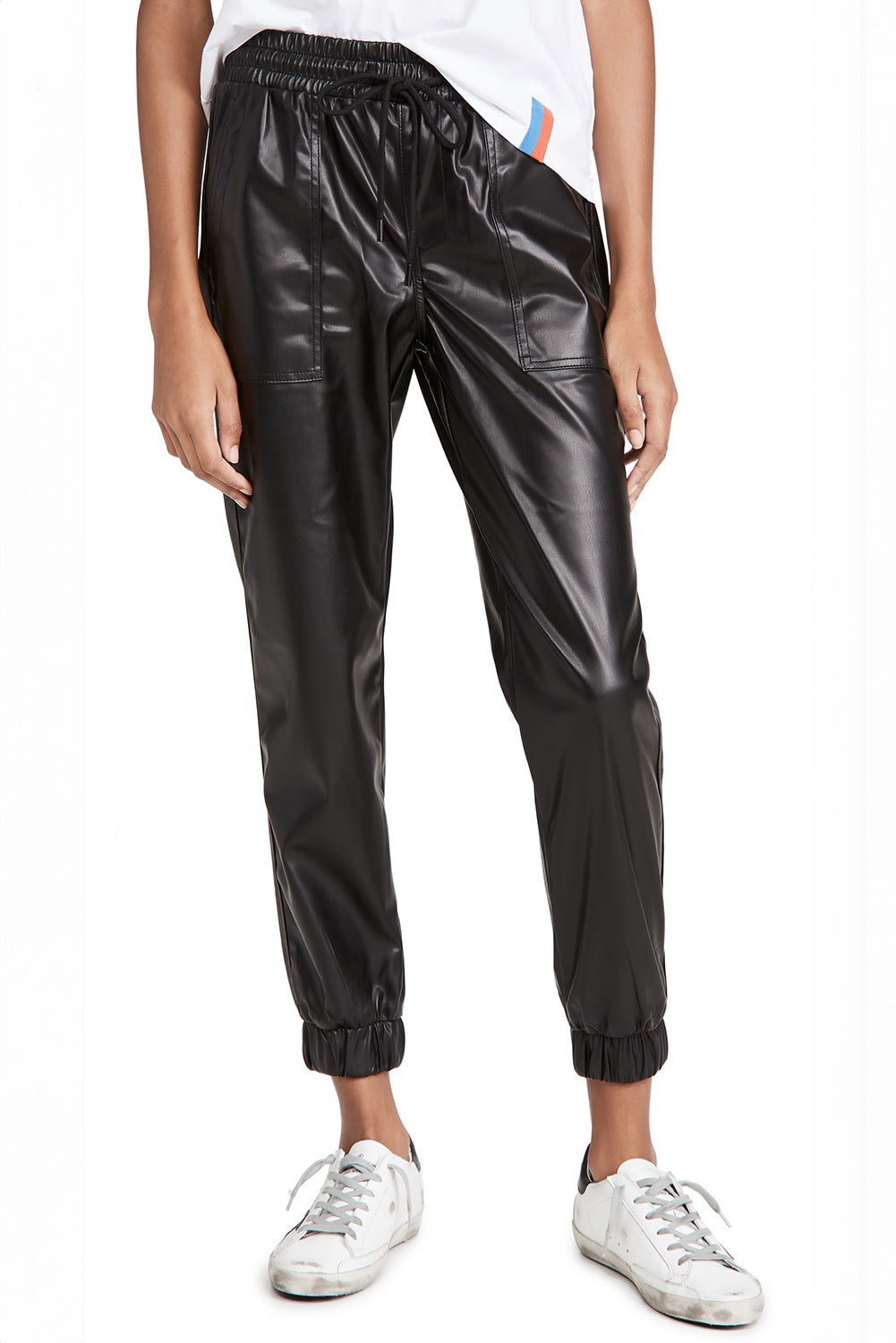 Black Faux Leather Smocked Waist Drawstring Cropped PantsMaterial:100%PU

• Crafted from high-quality black faux leather, these cropped pants exude a sleek and modern appeal, perfect for both casual and dressy outfits.
•