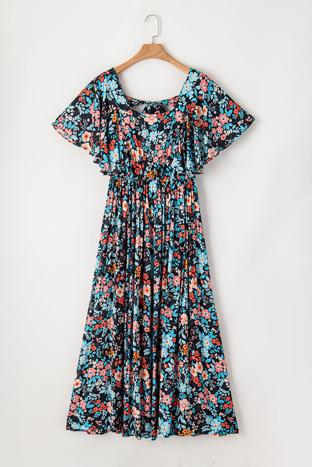 Sky Blue Boho Floral Print Knotted Backless Maxi DressMaterial:100%Viscose



		This is a perfect dress for summer fashion
	
	
		Features a elegant silhouette with flowy sleeves
	
	
		Only the relaxed long dress