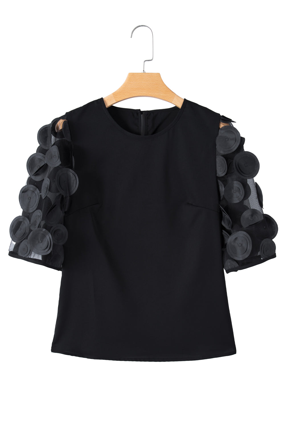 Black Applique Mesh Keyhole Back Splicing Sleeve BlouseMaterial:100%Polyester



		The blouse is a stylish and feminine top featuring delicate applique and mesh splicing on the sleeves, adding a touch of elegance and s