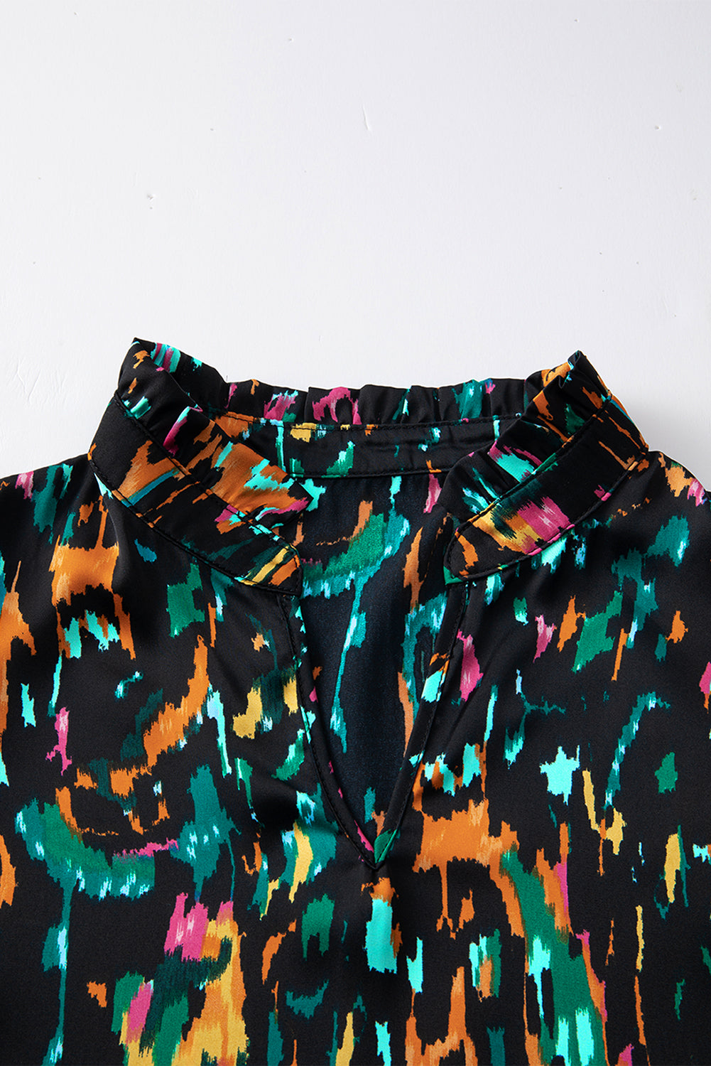 Multicolor Abstract Print 3/4 Puff Sleeve Ruffle BlouseMaterial:100%Polyester



		Elevate your style with this eye-catching multicolor abstract print blouse. 
	
	
		It's a well-received fashion choice. 
	
	
		Th