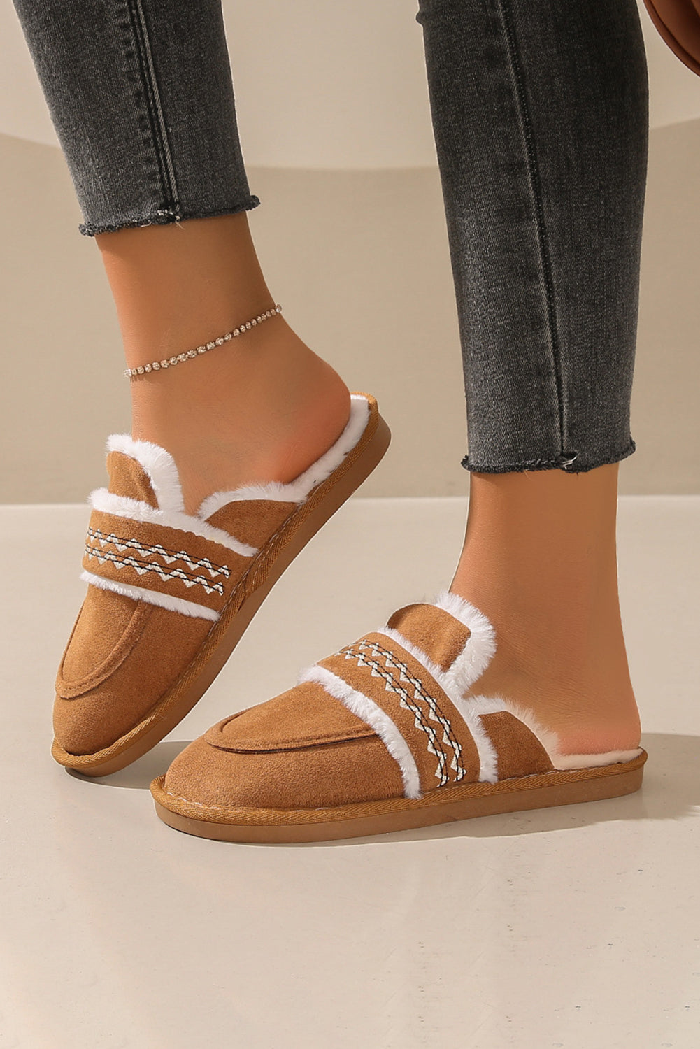 Chestnut Suede Wavy Striped Plush Lined Home SlippersThe plush lining ensures ultimate comfort and warmth during chilly evenings.
	
	
		Slip-on style for convenience and ease of wear, perfect for lounging around the